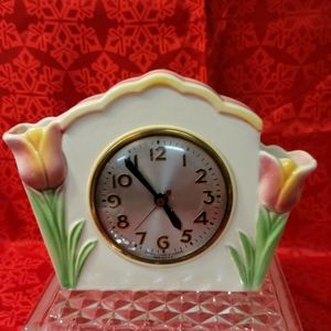 Antique Sessions Planter Mantel / Wall Clock Tulip Sessions Movement 1940's.